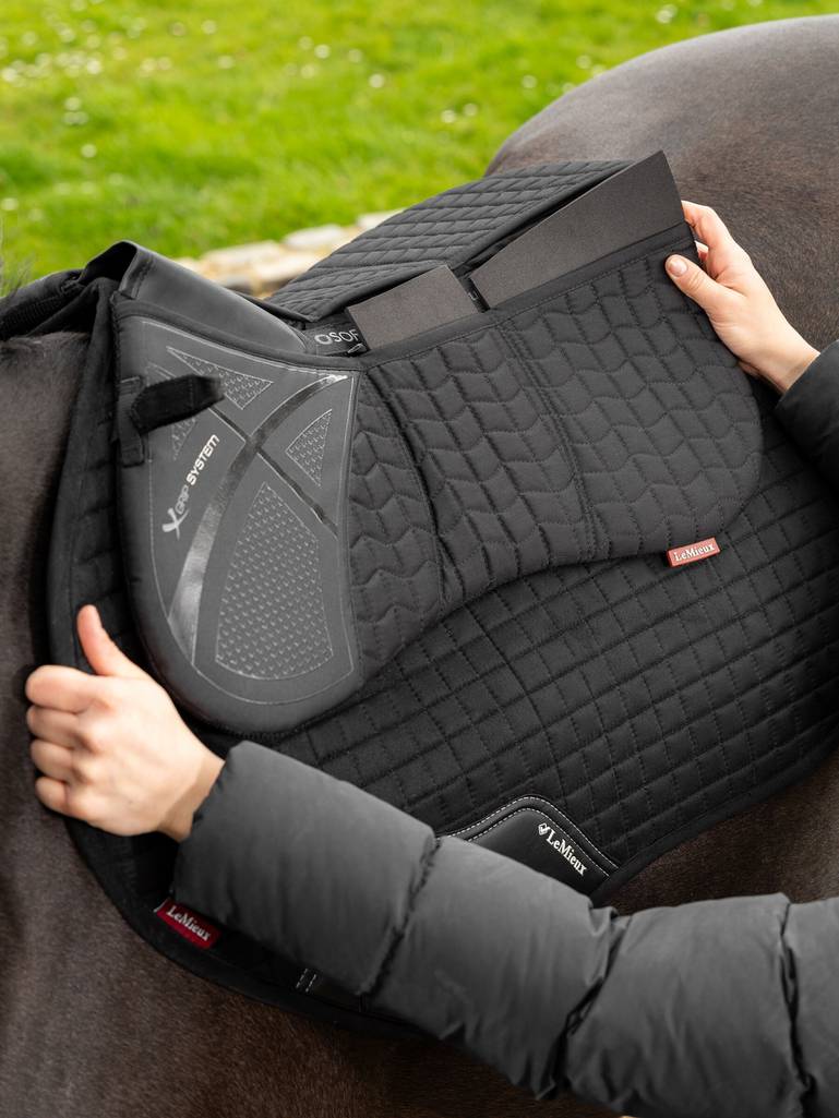 LeMieux ProSorb Plain 2 Pocket GP Saddle Pad main image 0