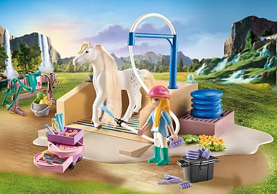 Playmobil Washing Station with Isabella and Lioness 71354