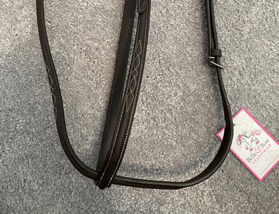 Belle & Bow Martingale